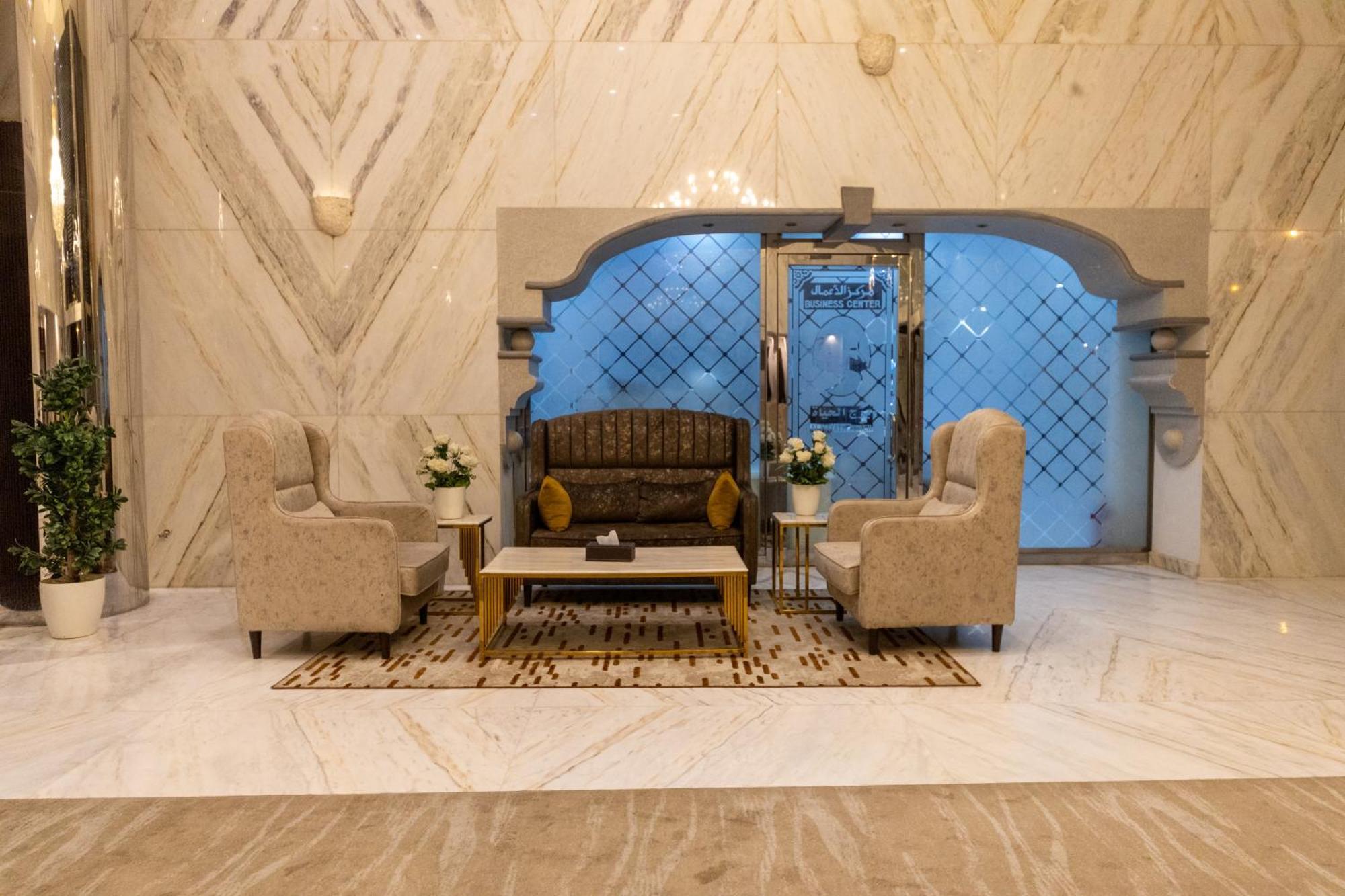 Burj Al Hayat Hotel Suites - Al Olaya 利雅德 外观 照片